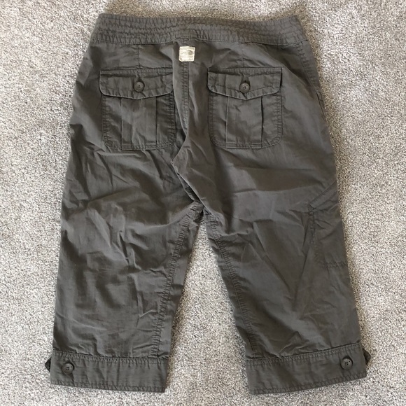 North Face Capris - Picture 2 of 3